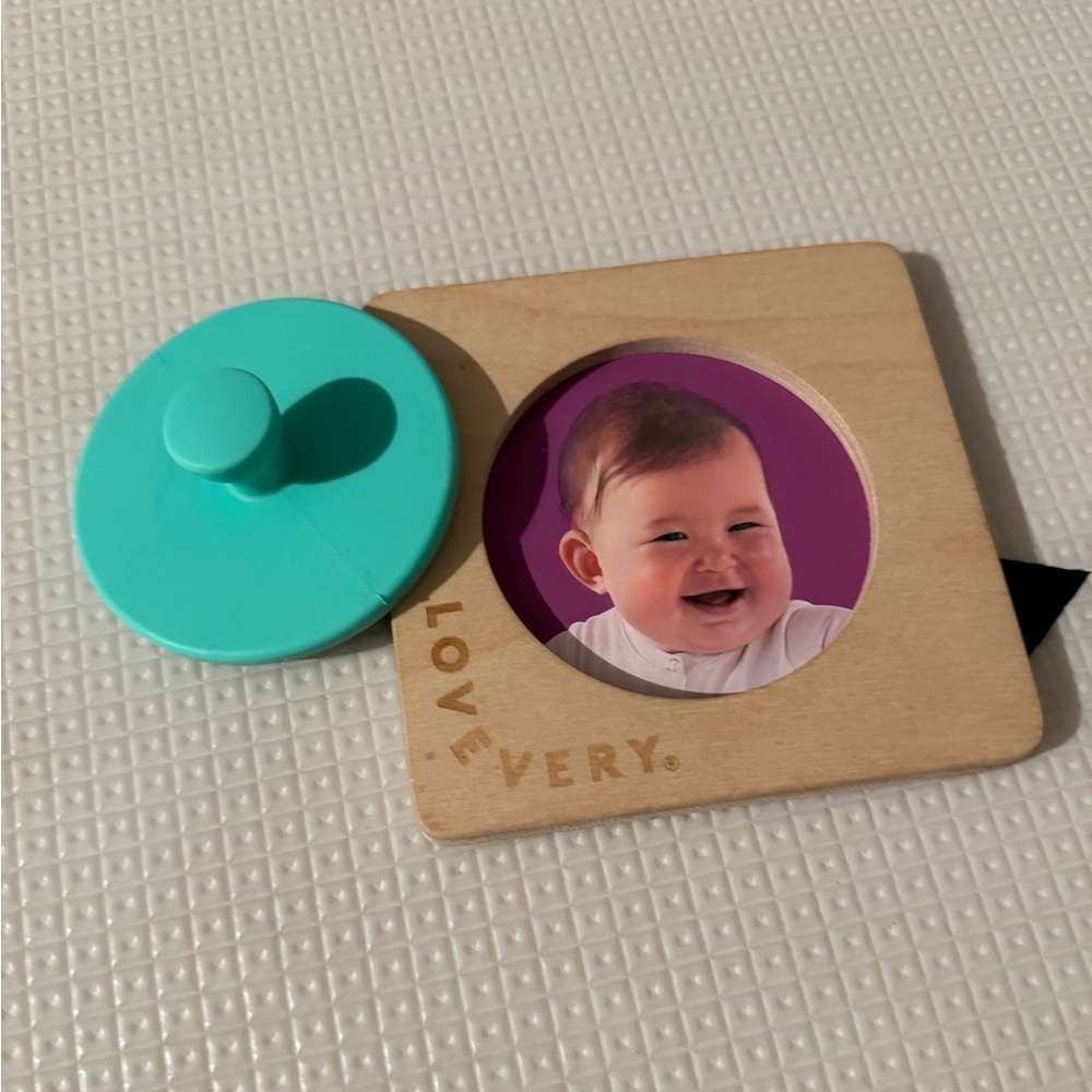 Lovevery baby’s first puzzle
